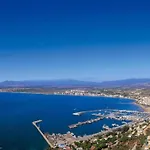 Apartment In Roses Near Sea